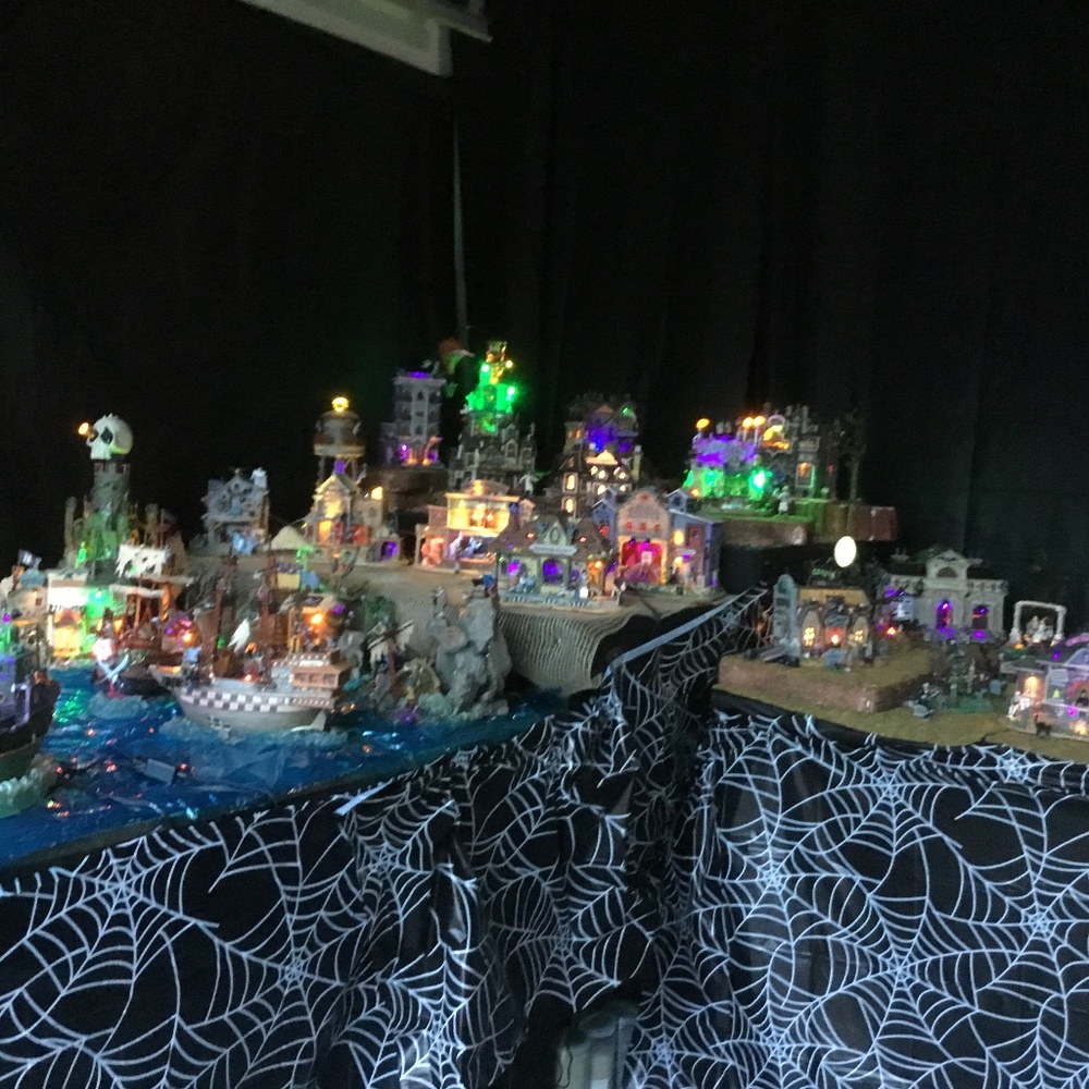 Meet your Posher, Lucy